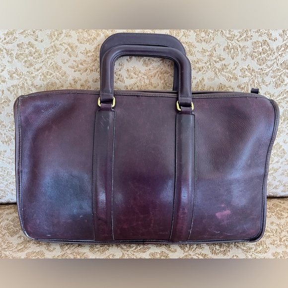 Vintage COACH Attache Burgundy New York City Leather Briefcase Portfolio 5060